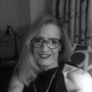 Meet your Posher, Michele